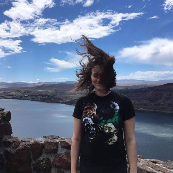 Meet your Posher, Claire - Picture 1 of 1